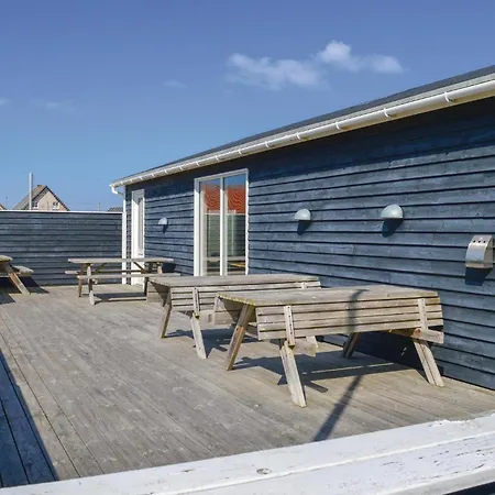 18 Holiday home