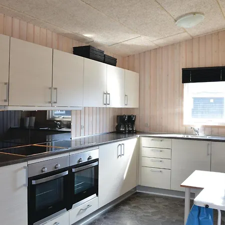 Holiday home 18 *