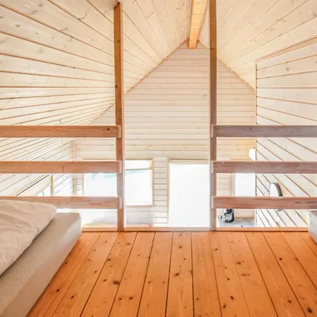 18 Holiday home